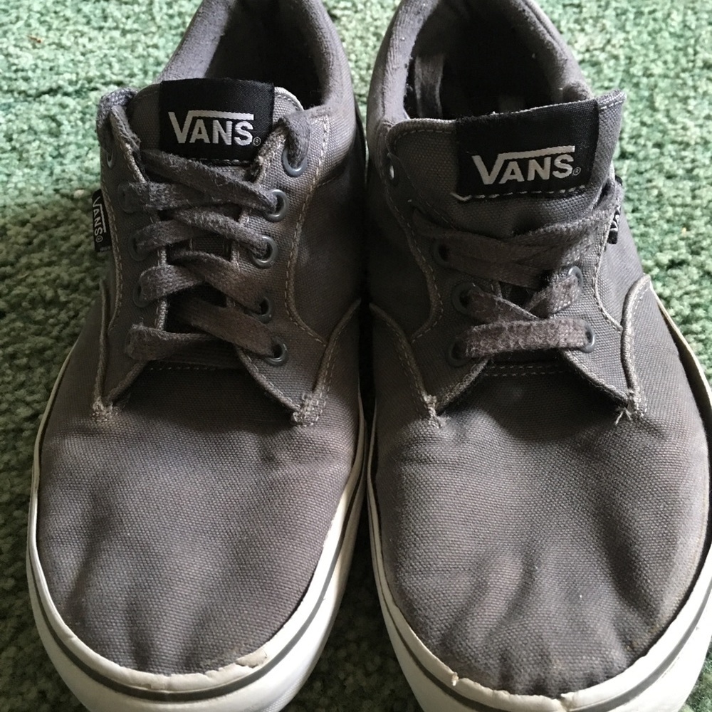 Vans men’s size 9 canvas grey skateboard shoes